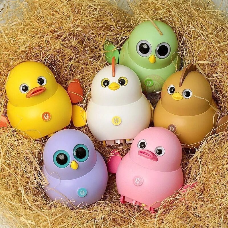 Cute Swinging Magnetic Walking Chicken Squad Toy